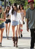 /album/kendall-jenner/rtrt-jpeg/